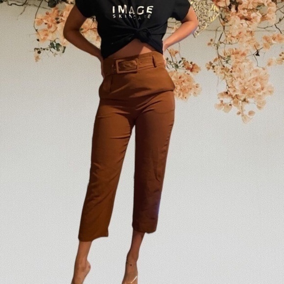 Brown trousers with belt - Picture 2 of 2